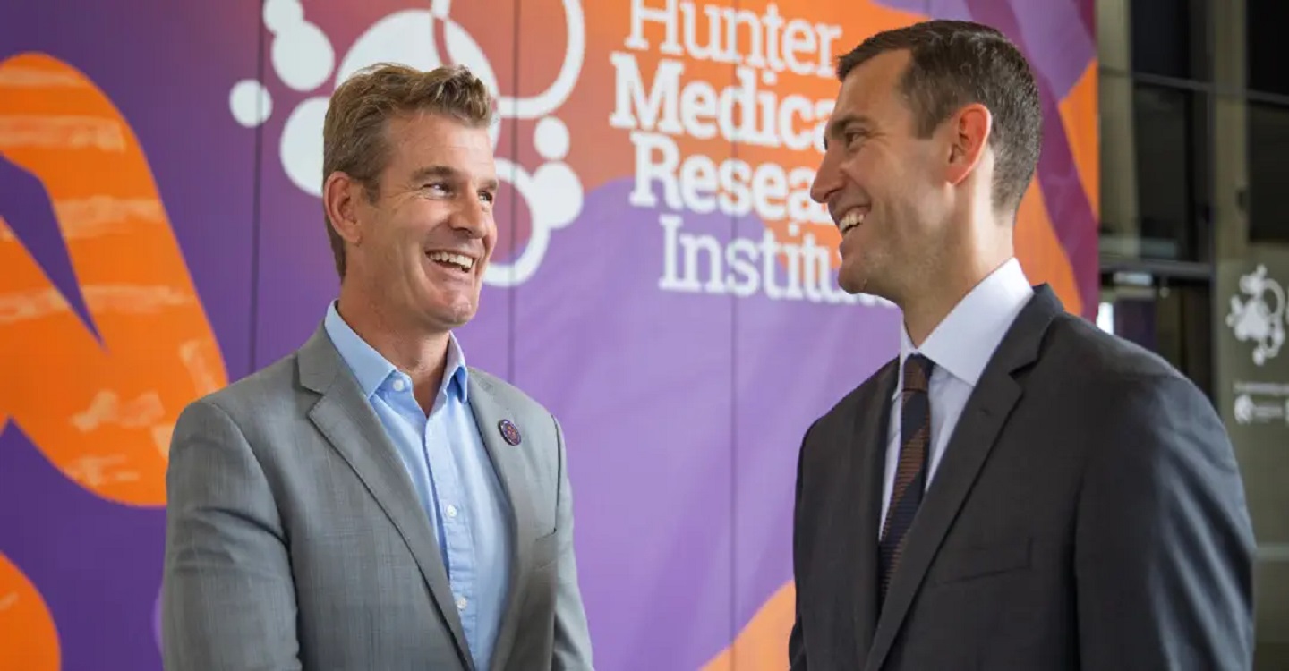 HMRI and Novartis Australia sign MoU to expedite medical research